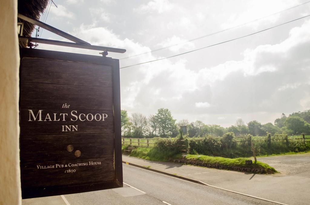 The Malt Scoop Inn Merton  ภายนอก รูปภาพ